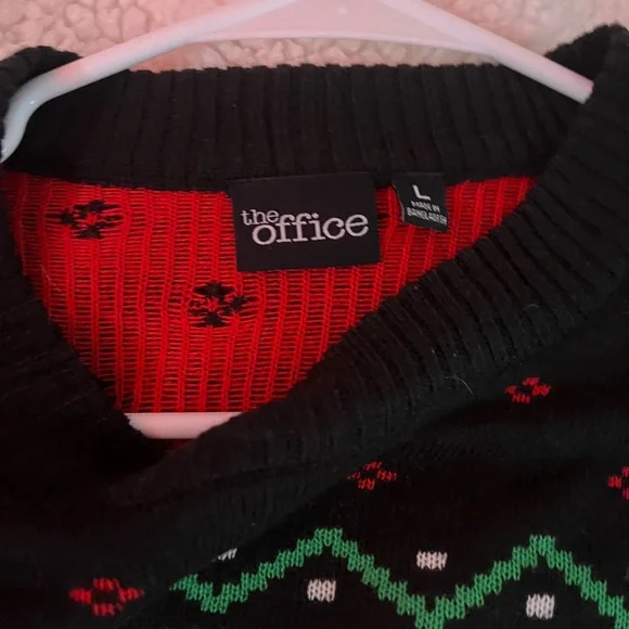 Dunder mufflin Christmas sweater - Picture 5 of 5